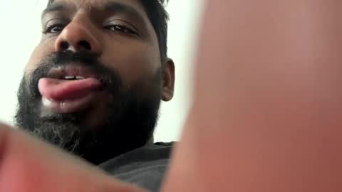 Let me be your knight that saves you online show from 09/24/25, 01:03