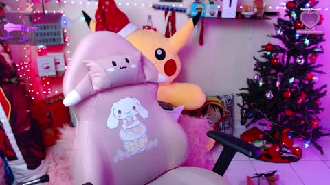 Snapshot of suimi_2 chatting on 12/22/24, 02:16 Suimi online show from 12/22/24, 02:16