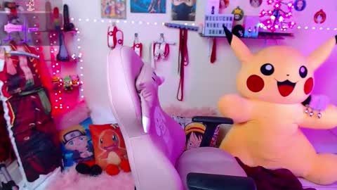 Snapshot of suimi_2 chatting on 02/14/25, 06:08 Suimi online show from 02/14/25, 06:08