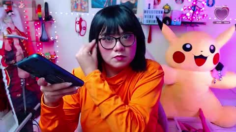 Snapshot of suimi_2 chatting on 02/16/25, 02:10 Suimi online show from 02/16/25, 02:10