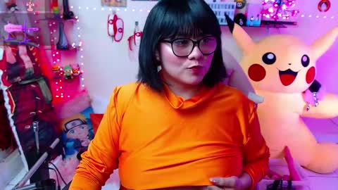 Snapshot of suimi_2 chatting on 02/16/25, 11:59 Suimi online show from 02/16/25, 11:59