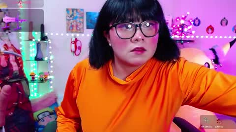 Snapshot of suimi_2 chatting on 03/08/25, 10:45 Suimi online show from 03/08/25, 10:45