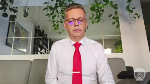 Snapshot of suit_elegant chatting on 07/12/26, 06:21 Suit tie horny online show from 07/12/26, 06:21