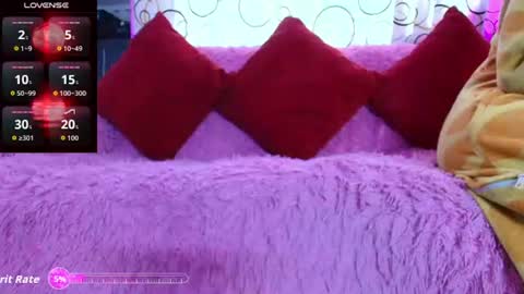 Snapshot of sukifuyu__ chatting on 07/11/26, 03:37 online show from 07/11/26, 03:37