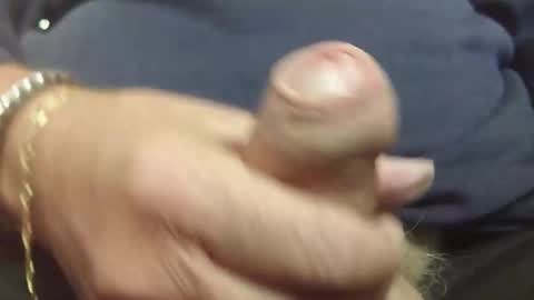 Snapshot of sukkaluvva chatting on 09/29/25, 11:26 SUKKALUVVA online show from 09/29/25, 11:26