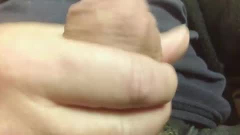 Snapshot of sukkaluvva chatting on 12/14/25, 09:58 SUKKALUVVA online show from 12/14/25, 09:58