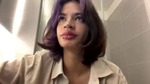 Snapshot of sukulaurens chatting on 10/02/25, 02:57 Suku Ren online show from 10/02/25, 02:57