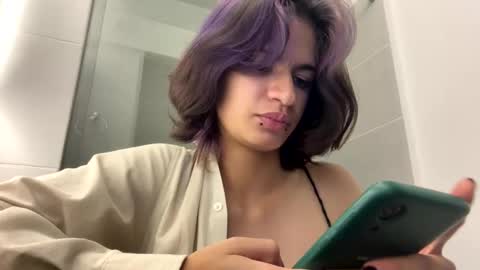 Snapshot of sukulaurens chatting on 10/03/25, 03:58 Suku Ren online show from 10/03/25, 03:58