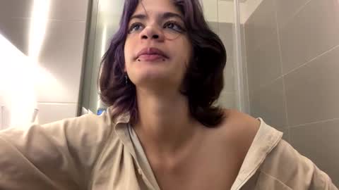 Snapshot of sukulaurens chatting on 10/03/25, 06:05 Suku Ren online show from 10/03/25, 06:05