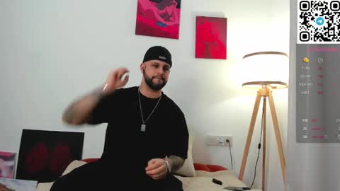 Snapshot of sulang chatting on 02/13/26, 08:27 Suleiman and Angie online show from 02/13/26, 08:27