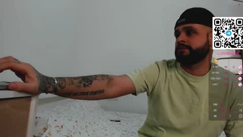 Snapshot of sulang chatting on 03/09/26, 09:41 Suleiman and Angie online show from 03/09/26, 09:41