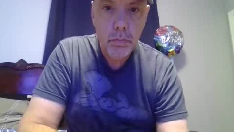 Snapshot of sullydog48 chatting on 10/28/25, 09:28 Sully online show from 10/28/25, 09:28