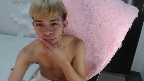 Snapshot of sultry_charls chatting on 10/13/25, 12:21 sultry_charls online show from 10/13/25, 12:21