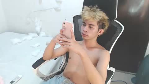 Snapshot of sultry_charls chatting on 11/01/25, 02:19 sultry_charls online show from 11/01/25, 02:19