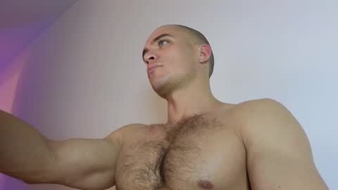 Snapshot of sultryandrewww chatting on 11/08/25, 08:51 sultryandrewww online show from 11/08/25, 08:51