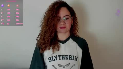 Snapshot of sultrysecrets_ chatting on 10/02/25, 07:21 Ann online show from 10/02/25, 07:21