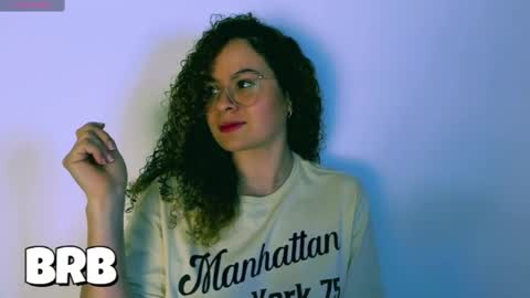 Snapshot of sultrysecrets_ chatting on 10/17/25, 06:54 Ann online show from 10/17/25, 06:54