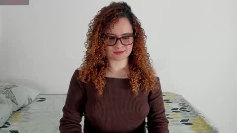 Snapshot of sultrysecrets_ chatting on 02/13/26, 08:05 Ann online show from 02/13/26, 08:05