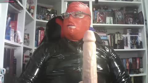 Snapshot of sumisolatex chatting on 03/11/26, 06:25 Sumisolatex online show from 03/11/26, 06:25