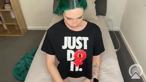 Summer online show from 09/17/25, 09:00