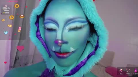 Snapshot of summer__xo chatting on 11/01/25, 04:25 Summer online show from 11/01/25, 04:25