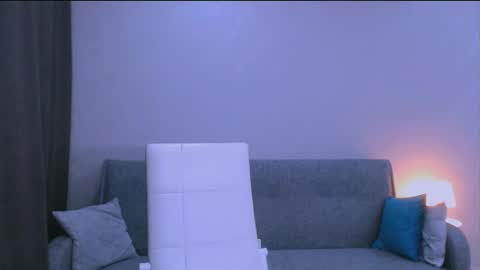 Snapshot of summer_finn chatting on 11/11/25, 02:39 Christina online show from 11/11/25, 02:39