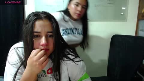 summer_girls01 online show from 01/08/25, 04:55