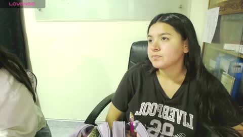 summer_girls01 online show from 02/14/25, 10:14