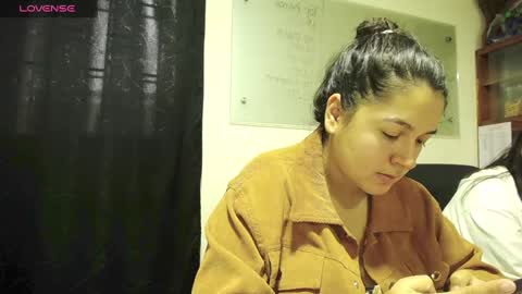 summer_girls01 online show from 02/17/25, 10:03