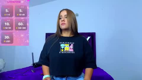 summer_girls01 online show from 01/09/26, 03:42