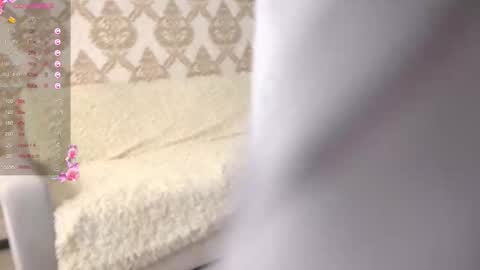 Snapshot of summer_hazee chatting on 11/04/25, 08:02 Leia online show from 11/04/25, 08:02