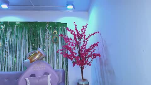 Snapshot of summer_miller chatting on 03/19/26, 11:36 summer_miller online show from 03/19/26, 11:36