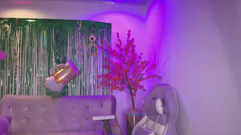 Snapshot of summer_miller chatting on 03/20/26, 11:37 summer_miller online show from 03/20/26, 11:37