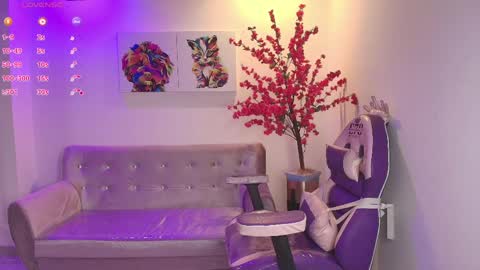 Snapshot of summer_miller chatting on 03/31/26, 11:32 summer_miller online show from 03/31/26, 11:32