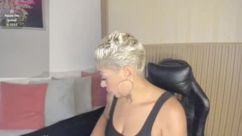 Summer online show from 11/18/25, 11:14