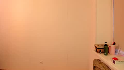 Summer Preston online show from 10/10/25, 05:17