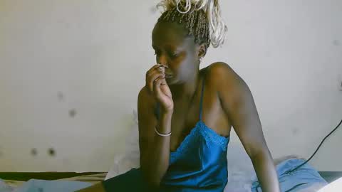 Snapshot of summerdew chatting on 04/12/26, 09:14 summerdew online show from 04/12/26, 09:14