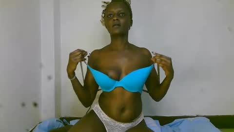 Snapshot of summerdew chatting on 04/19/26, 06:10 summerdew online show from 04/19/26, 06:10