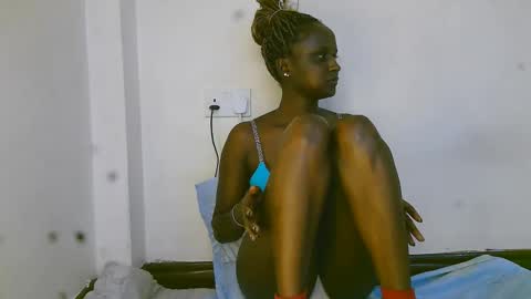 Snapshot of summerdew chatting on 04/20/26, 06:16 summerdew online show from 04/20/26, 06:16