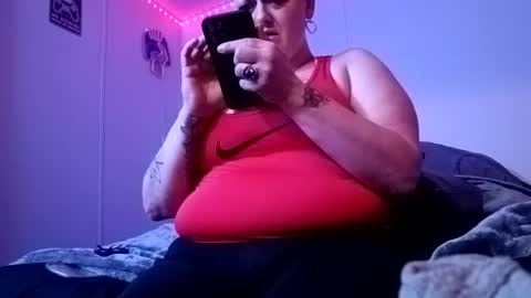 Snapshot of summerdivine69 chatting on 02/26/25, 09:53 Summer Divine online show from 02/26/25, 09:53