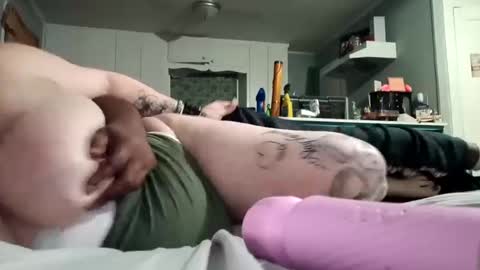 Snapshot of summerdivine69 chatting on 10/11/25, 12:43 Summer Divine online show from 10/11/25, 12:43