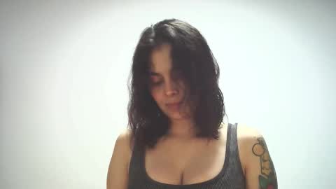 Snapshot of summerprints chatting on 12/01/25, 07:19 Summer online show from 12/01/25, 07:19