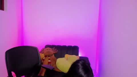 Snapshot of summerpurple chatting on 02/28/25, 06:21 SUMMER online show from 02/28/25, 06:21