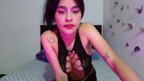 Snapshot of summerpurple chatting on 09/13/25, 02:22 SUMMER online show from 09/13/25, 02:22