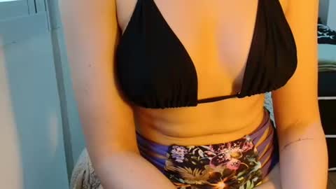 Snapshot of summerrrrrrrrr chatting on 02/23/25, 02:14 The real sugar baby Sam Summer online show from 02/23/25, 02:14