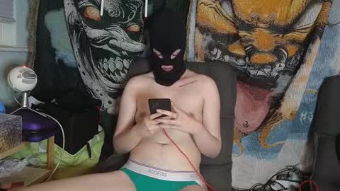 Snapshot of summerwing chatting on 11/26/25, 12:39 Ryder K online show from 11/26/25, 12:39