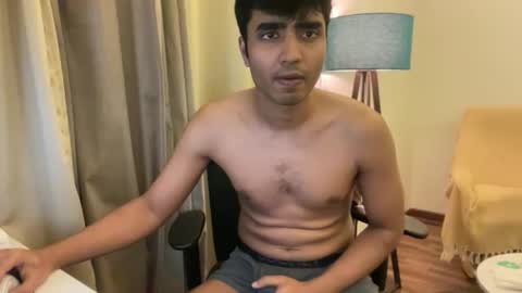 Snapshot of summiter chatting on 10/04/25, 04:38 summiter online show from 10/04/25, 04:38