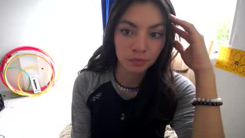 Snapshot of sun1moon6 chatting on 03/10/26, 03:50 moon1 online show from 03/10/26, 03:50