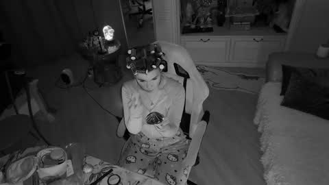 Miss Nelly online show from 02/15/25, 09:59