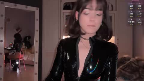 Miss Nelly online show from 09/09/25, 09:36